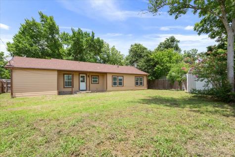 102 E Southland Avenue Marlin TX 76661