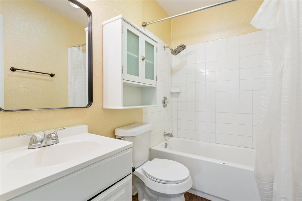 102 E Southland Avenue Marlin TX 76661