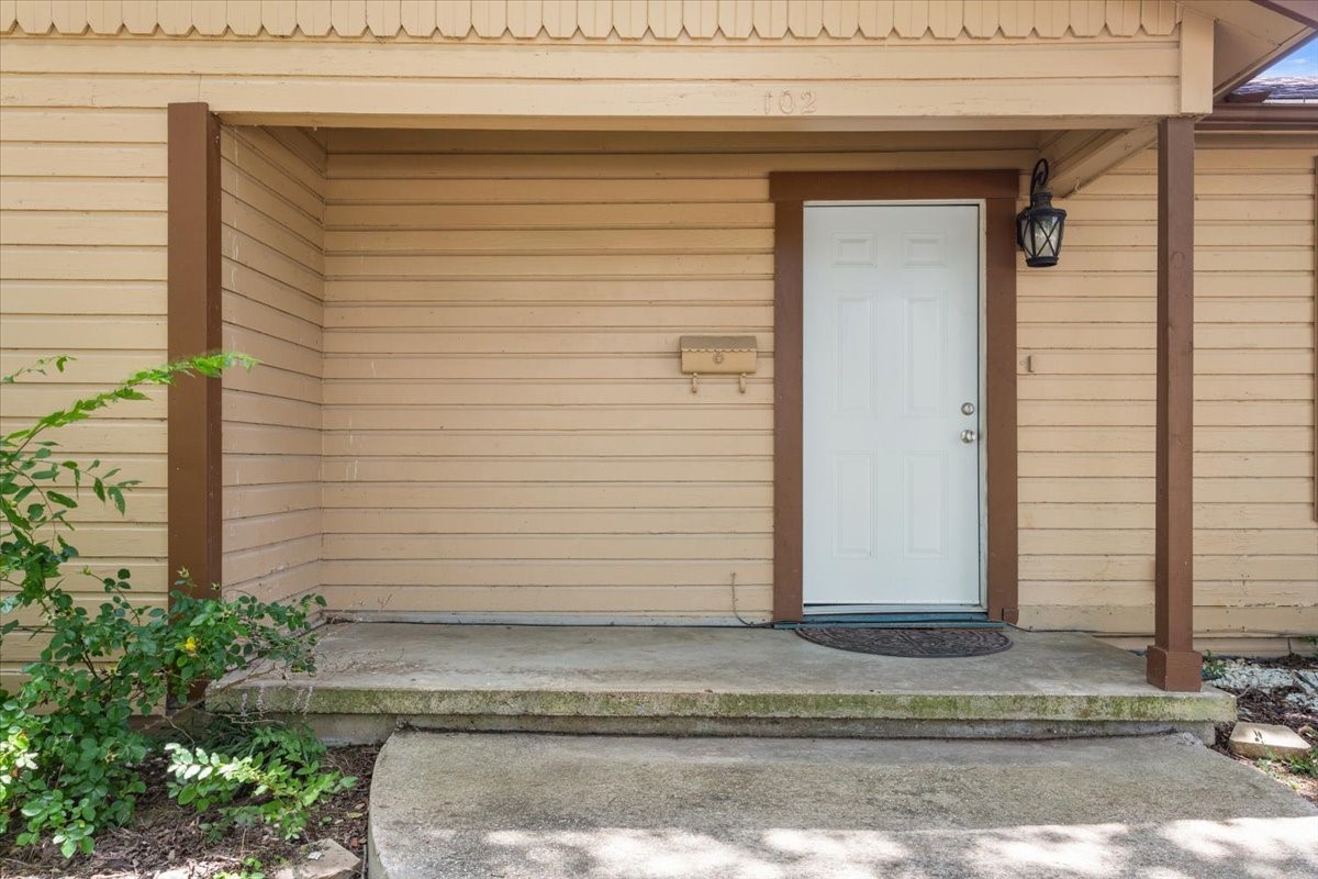 102 E Southland Avenue Marlin TX 76661