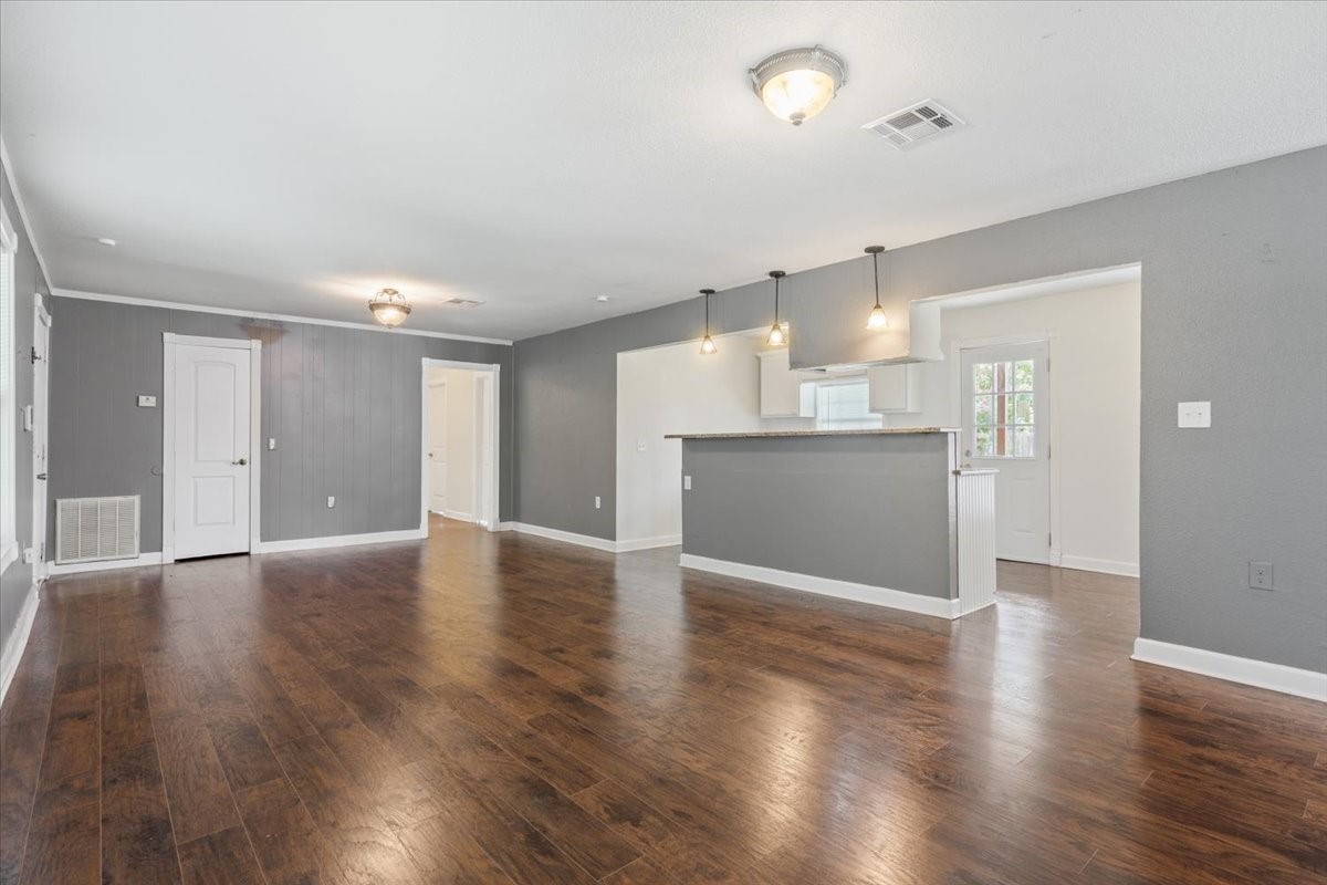 102 E Southland Avenue Marlin TX 76661