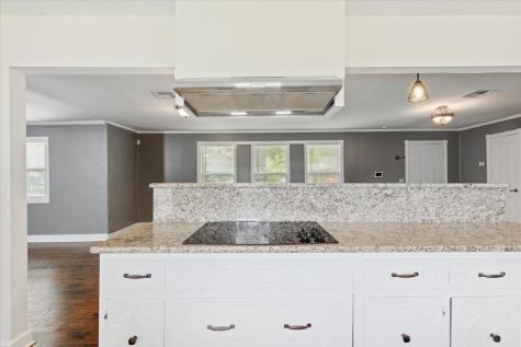 102 E Southland Avenue Marlin TX 76661