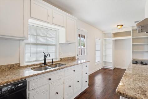 102 E Southland Avenue Marlin TX 76661