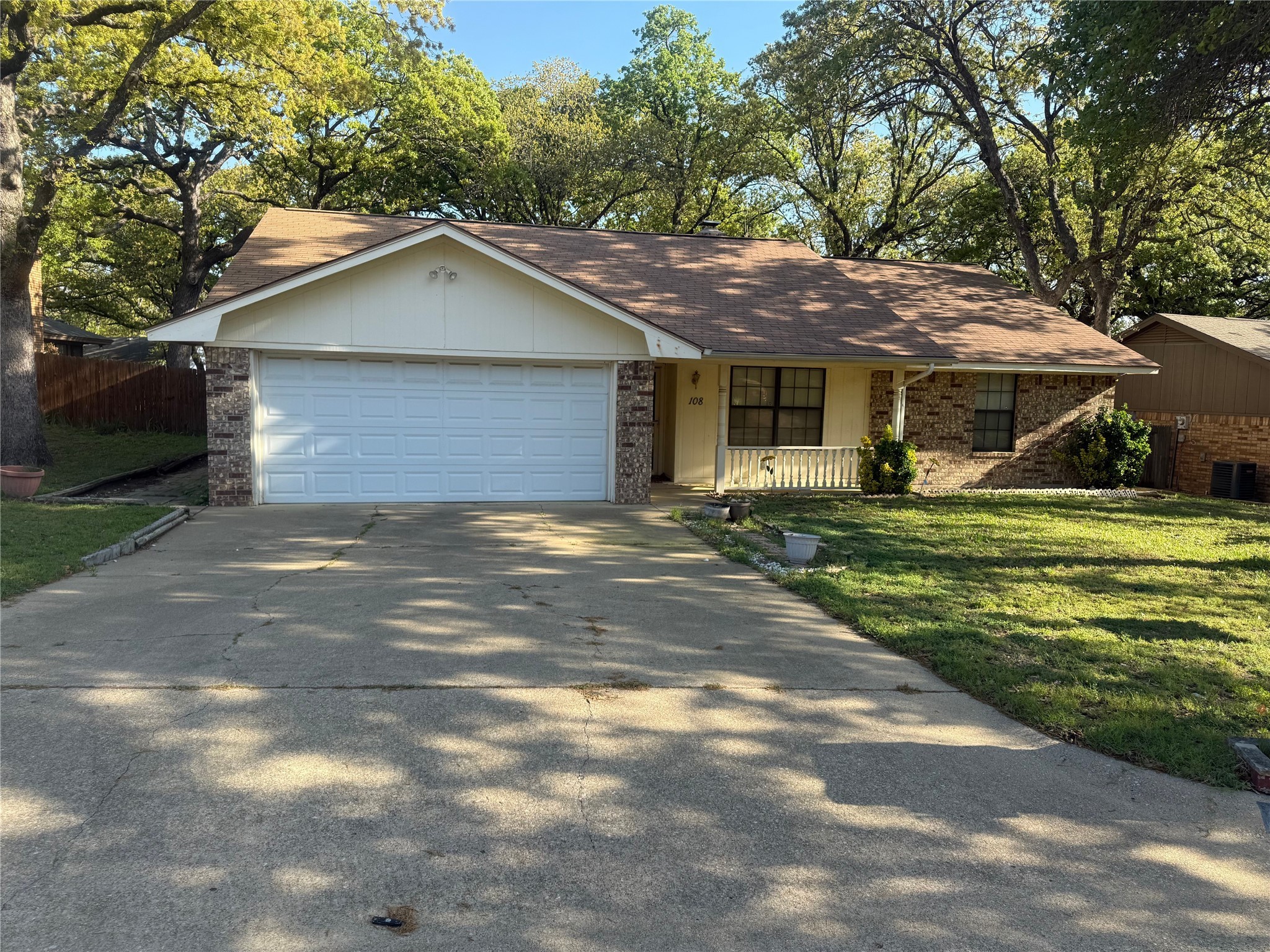108 Yorkshire Court Weatherford TX 76086