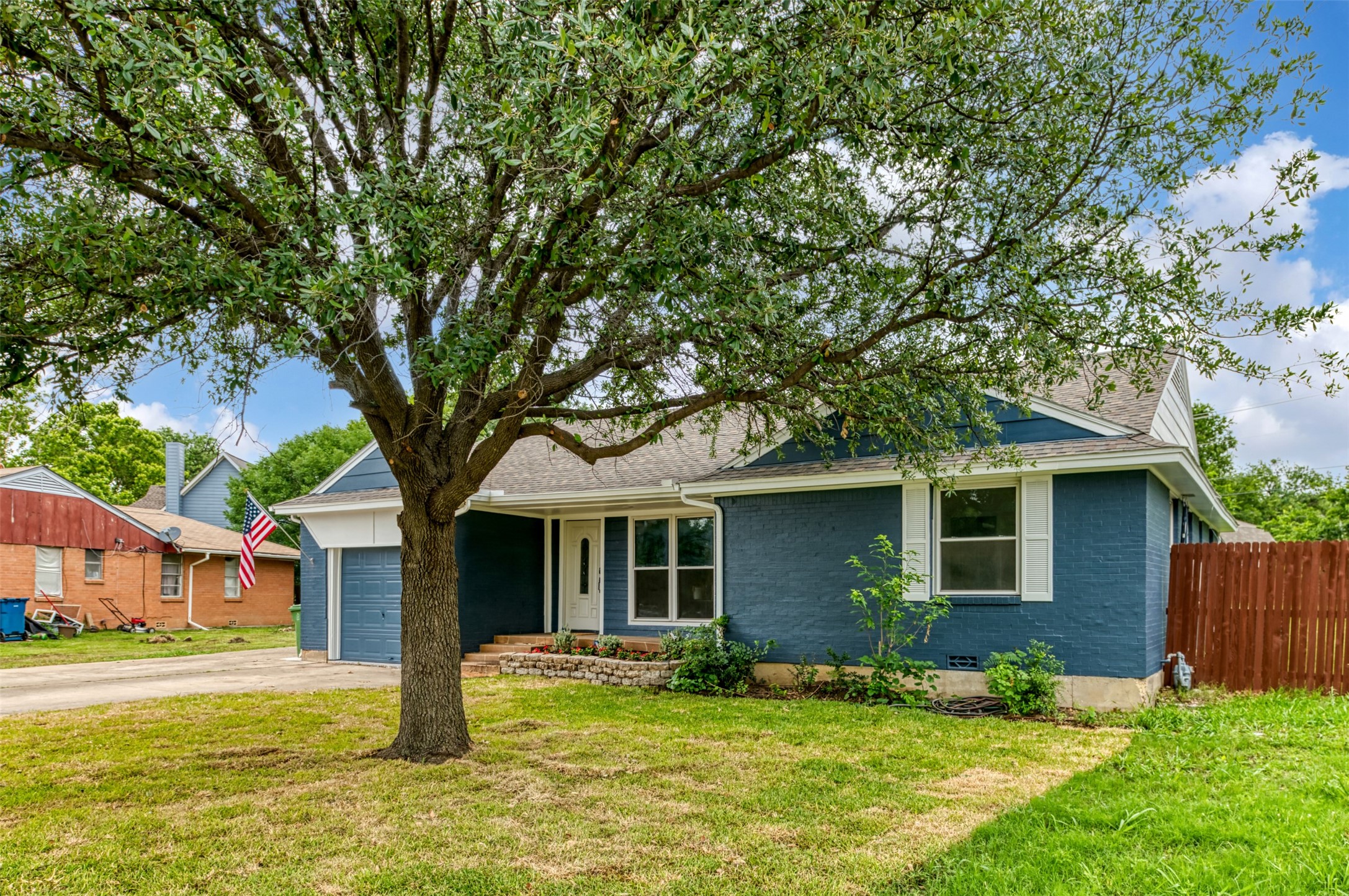 1413 Hill Street Grapevine TX 76051