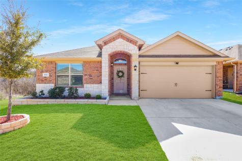 832 Hutchins Drive Crowley TX 76036