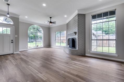 2662 Village Green Drive Grand Prairie TX 75052