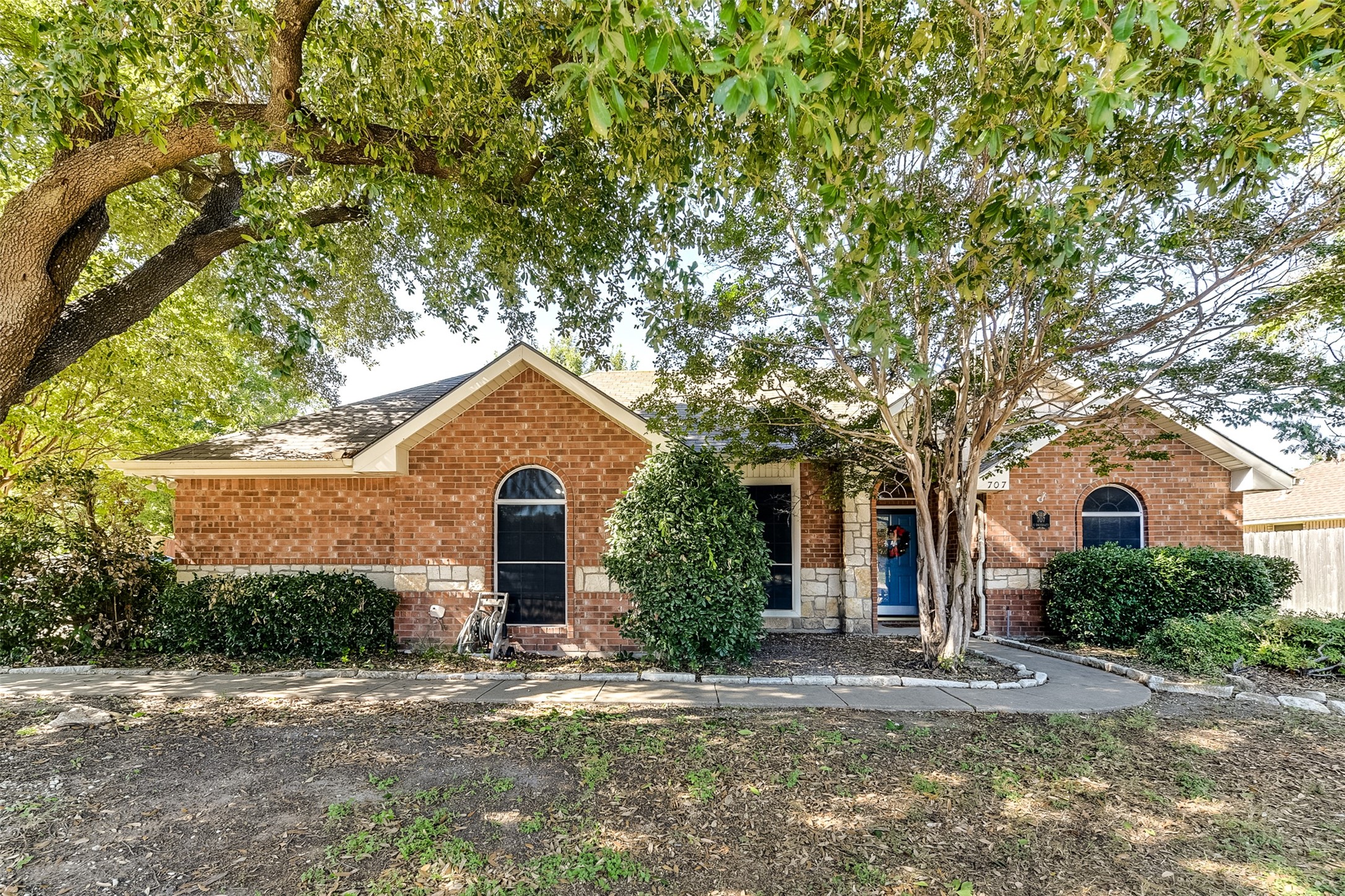 707 E University Avenue Waxahachie TX 75165