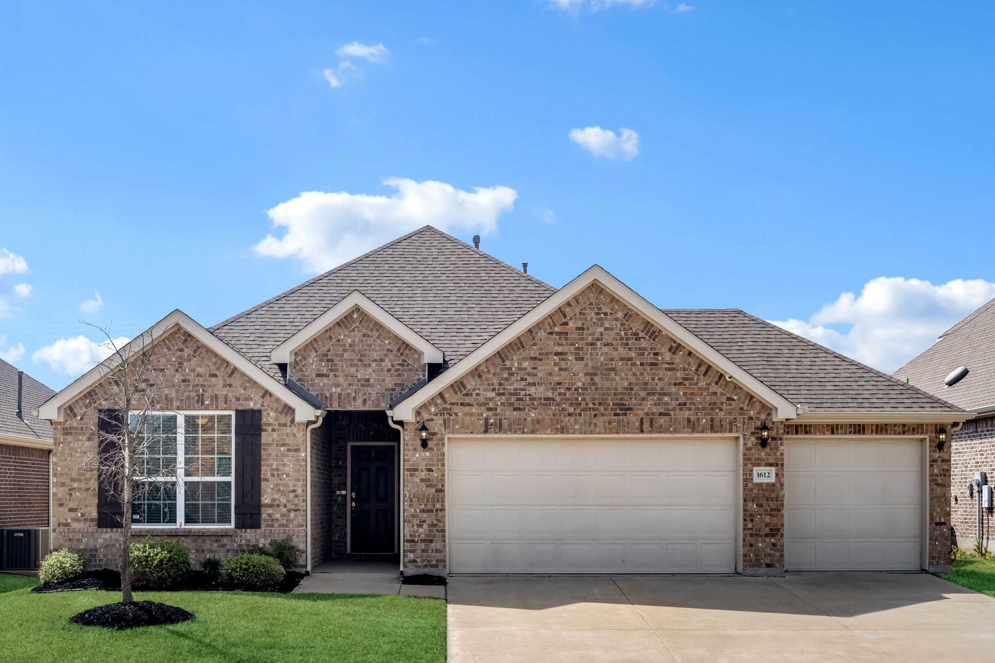 1612 Millican Lane Aubrey TX 76227