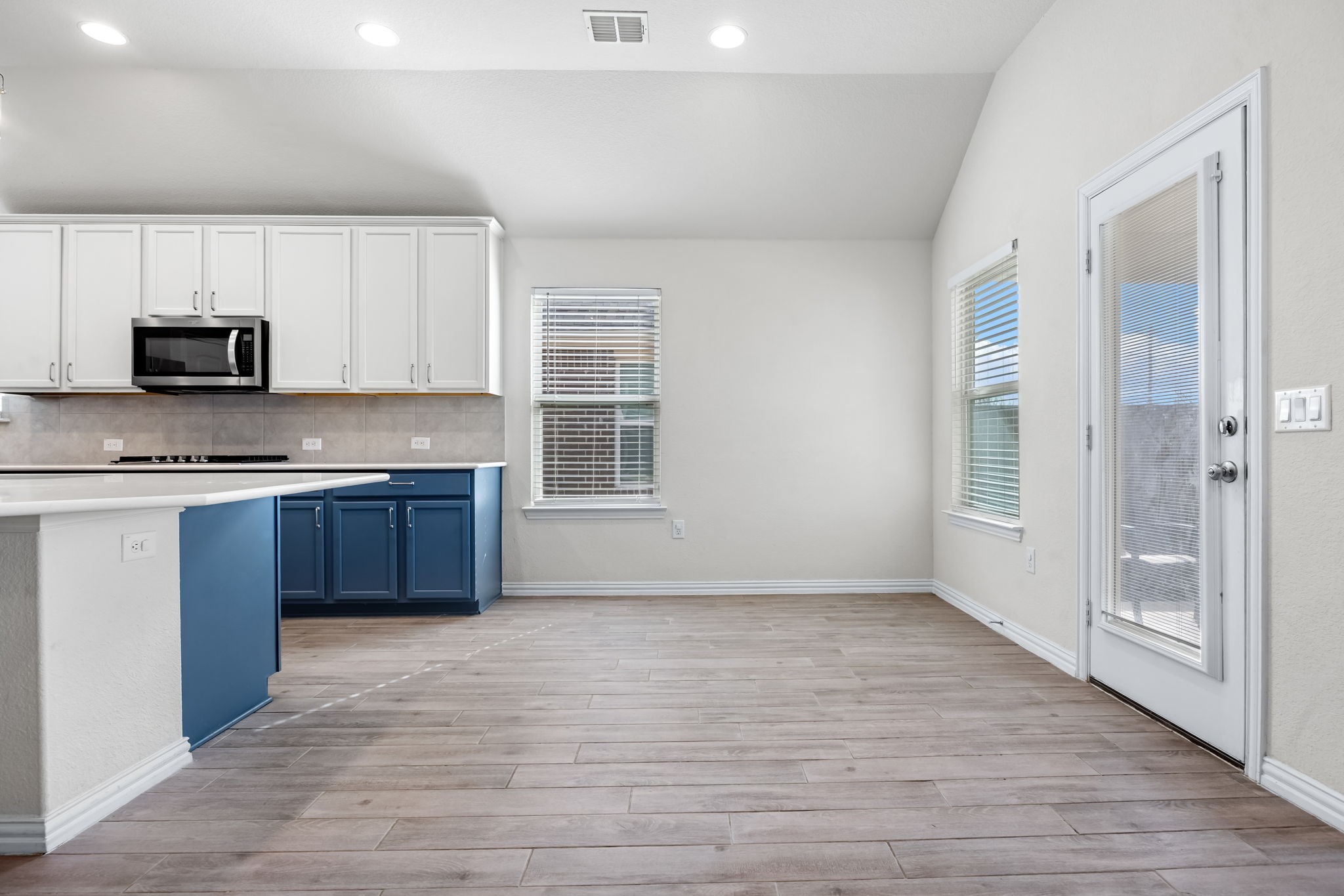 1612 Millican Lane Aubrey TX 76227