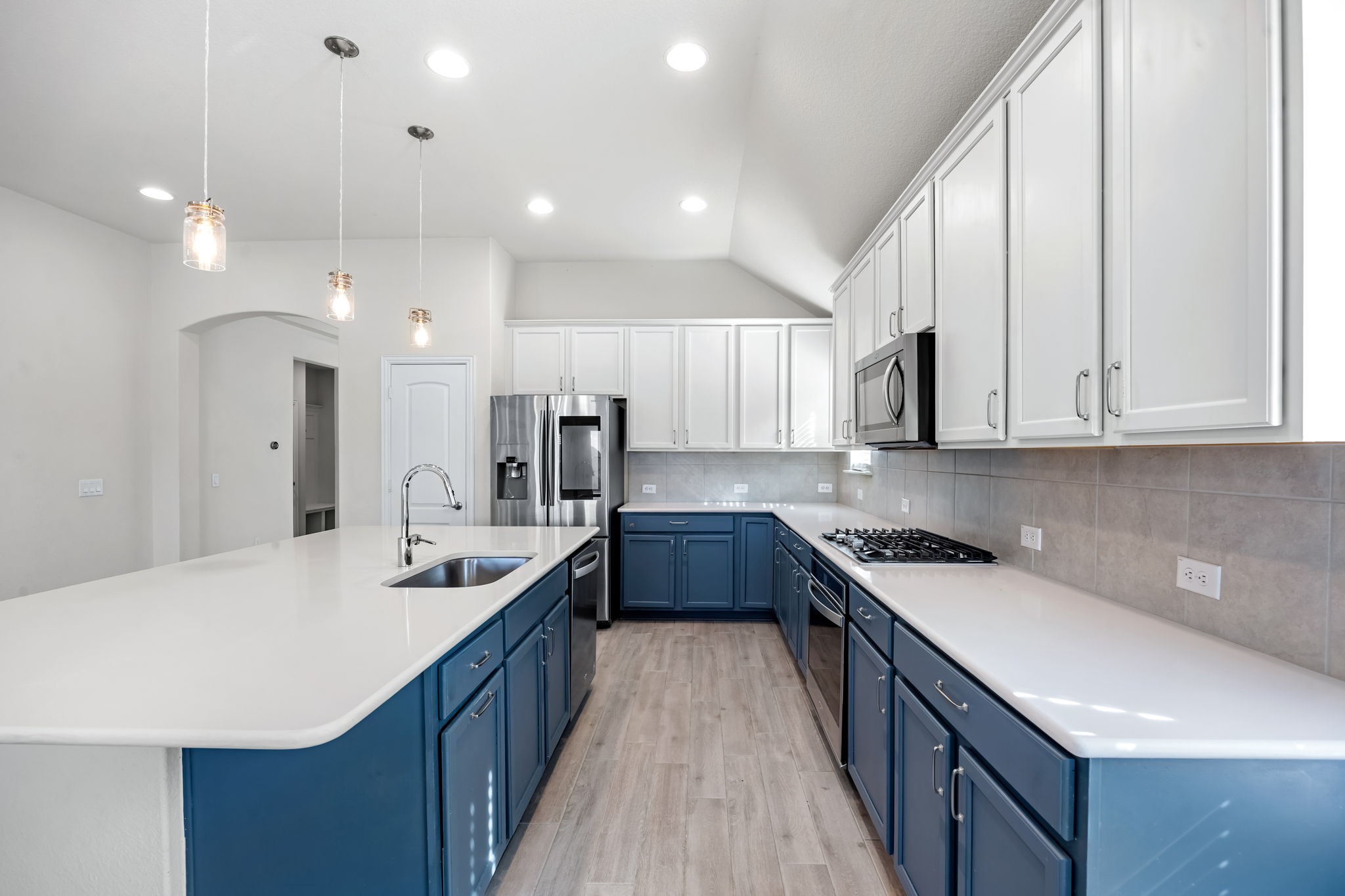 1612 Millican Lane Aubrey TX 76227