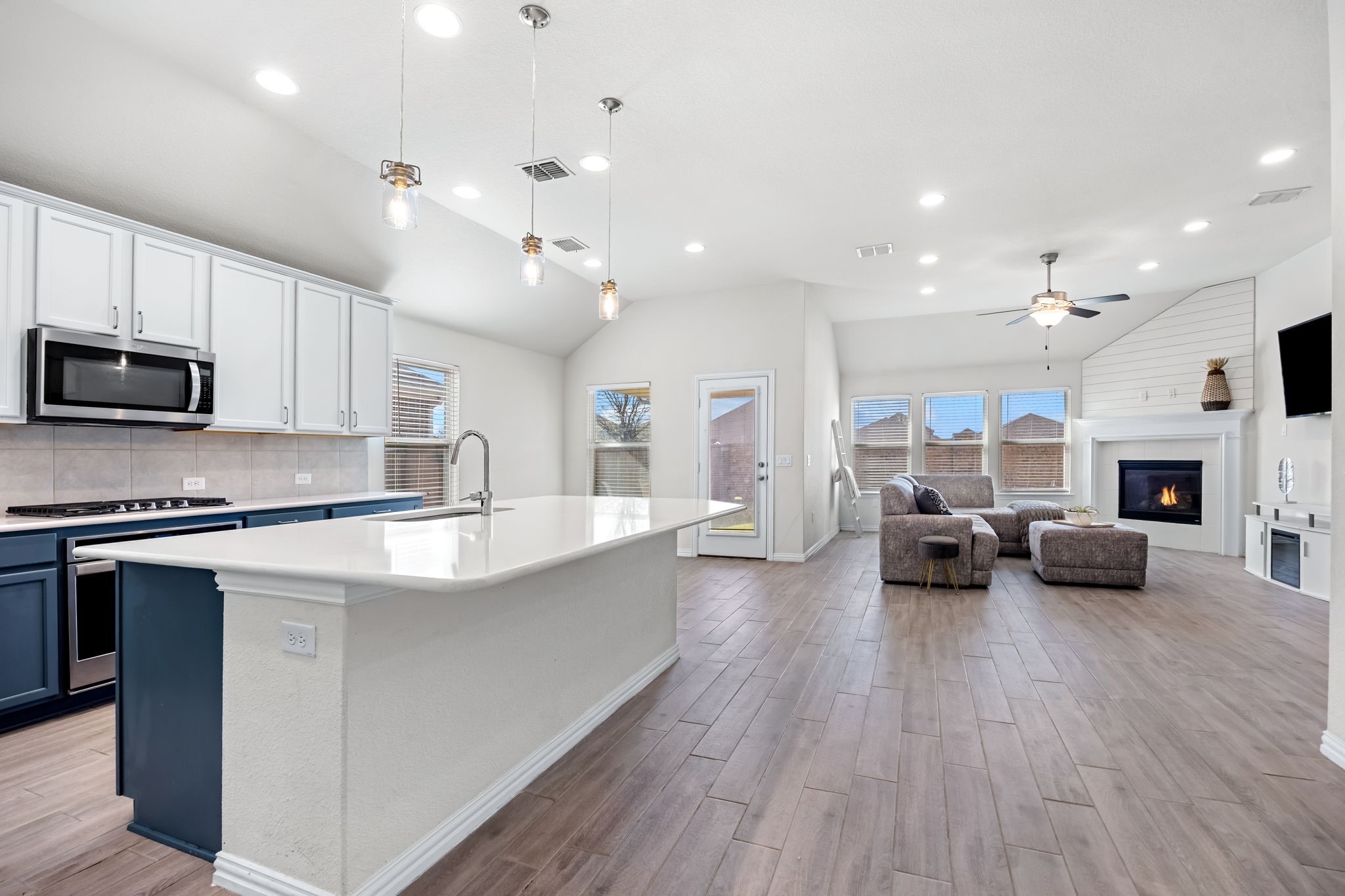 1612 Millican Lane Aubrey TX 76227