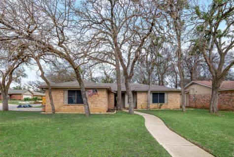 2701 Lucas Drive Arlington TX 76015