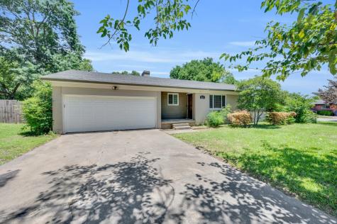221 Monticello Drive Waxahachie TX 75165