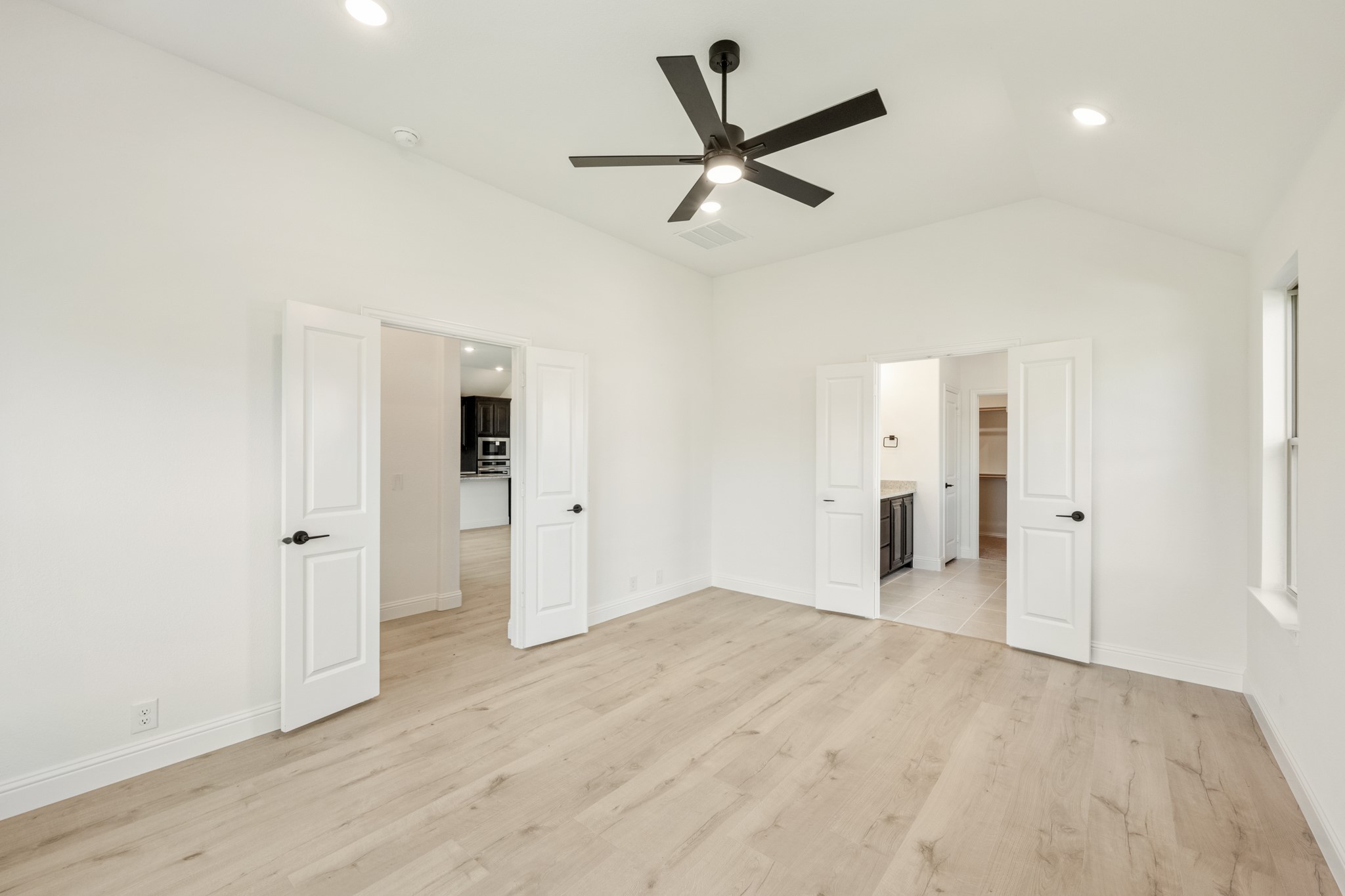 305 Bowrider Lane Granbury TX 76049