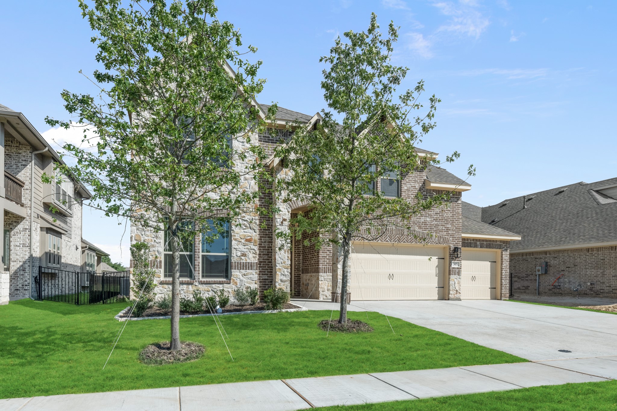 305 Bowrider Lane Granbury TX 76049