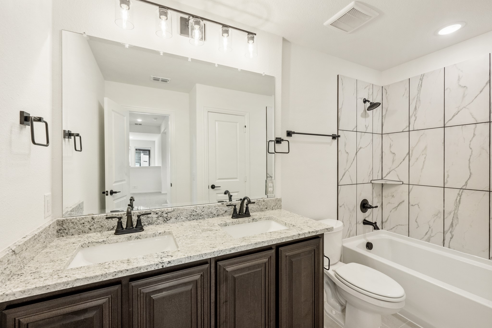 305 Bowrider Lane Granbury TX 76049