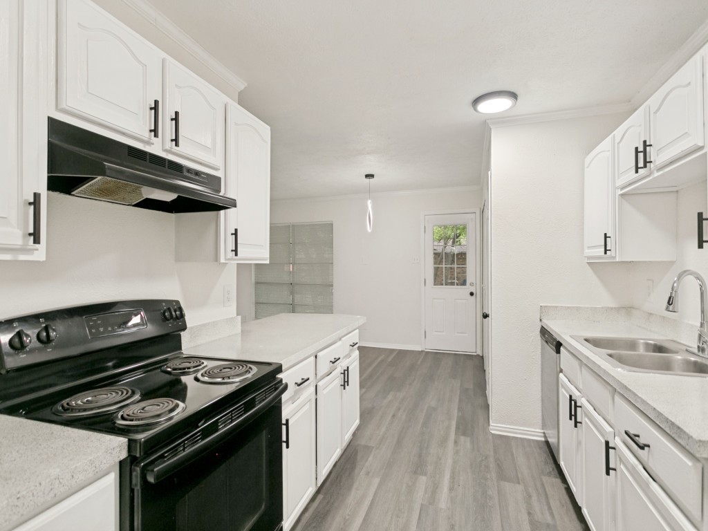 905 Hawthorne Drive Allen TX 75002