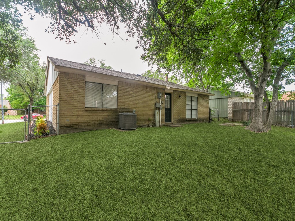 905 Hawthorne Drive Allen TX 75002