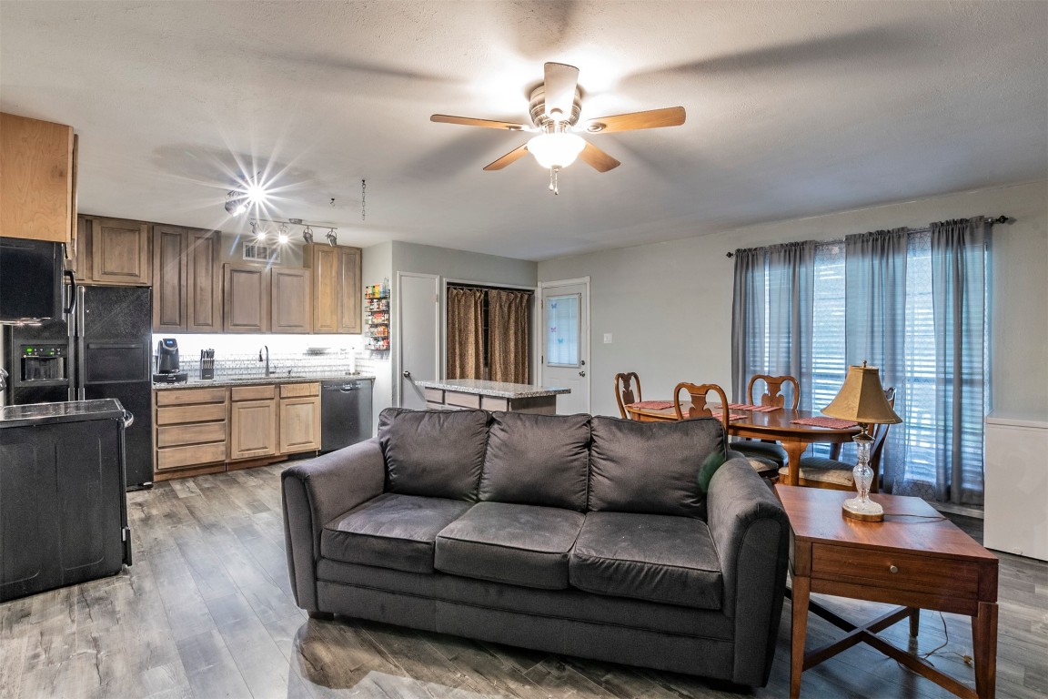 4314 Martindale Drive Garland TX 75043