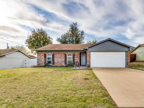 1300 Augusta Road Benbrook TX 76126