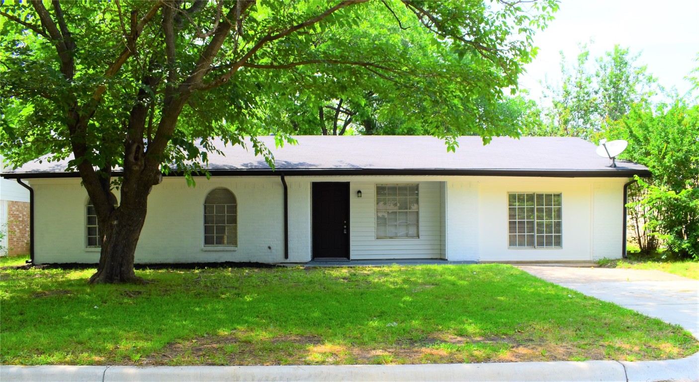 815 Johnnie Row Seagoville TX 75159
