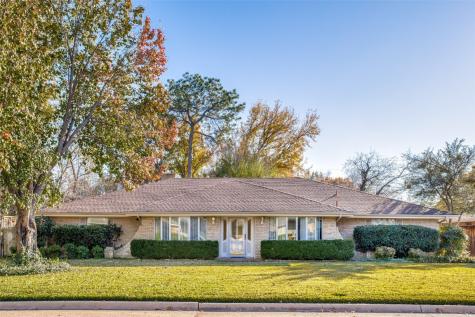 2433 Nottingham Place Grand Prairie TX 75050