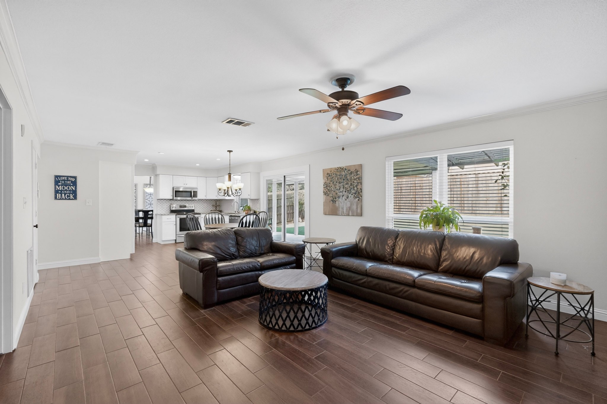 4349 Winchester Court Grand Prairie TX 75052