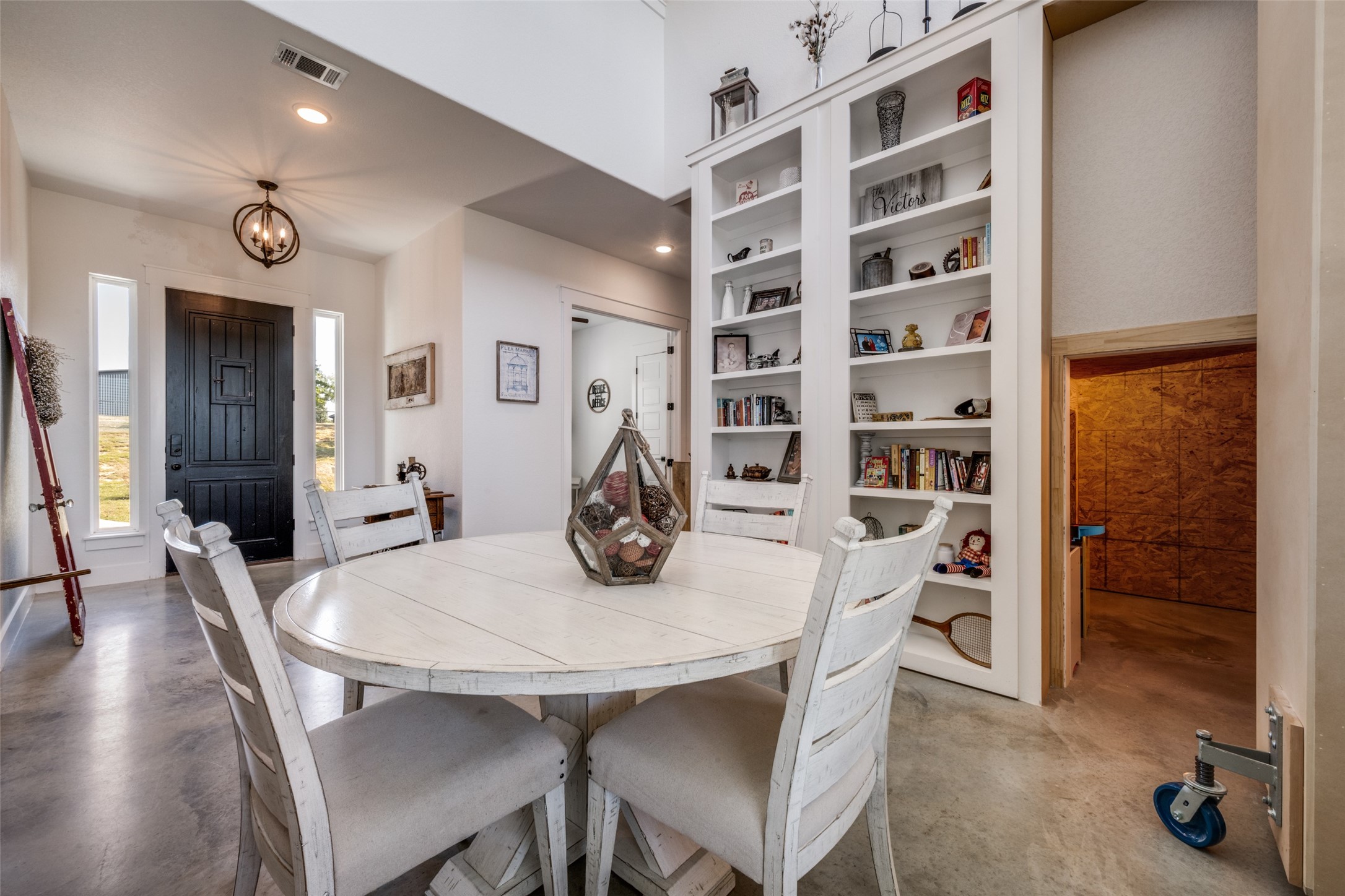 172 Cowan Crossing Alvord TX 76225