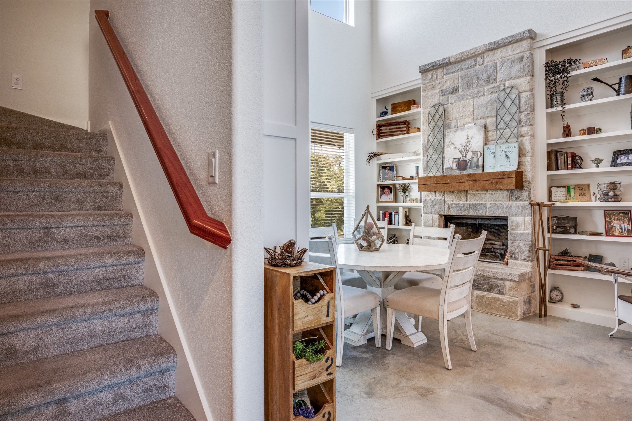 172 Cowan Crossing Alvord TX 76225