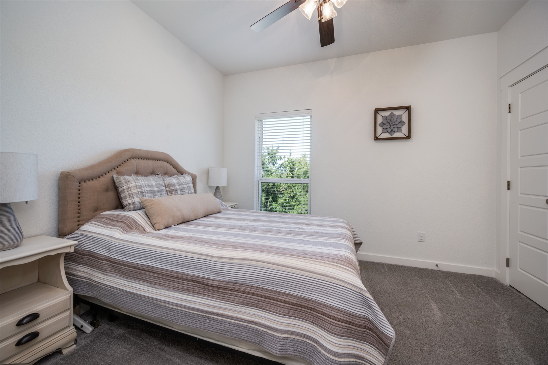 172 Cowan Crossing Alvord TX 76225