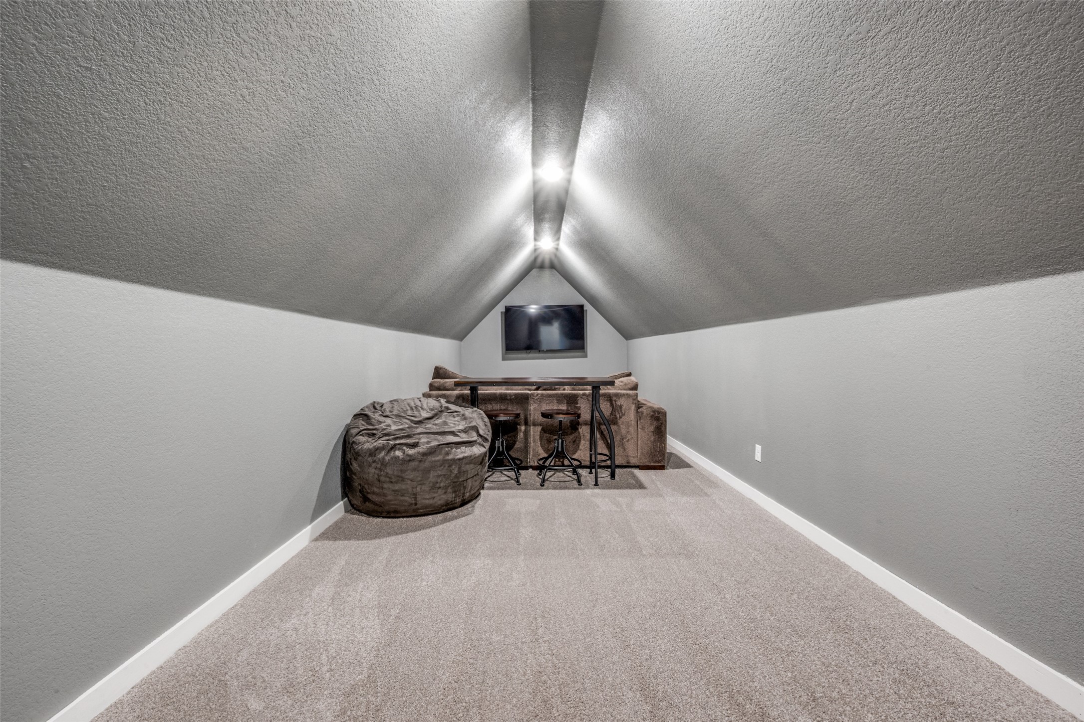 172 Cowan Crossing Alvord TX 76225