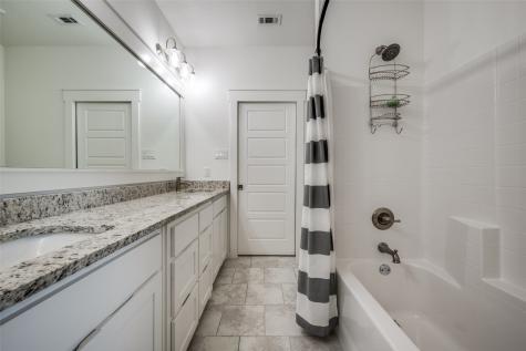 172 Cowan Crossing Alvord TX 76225