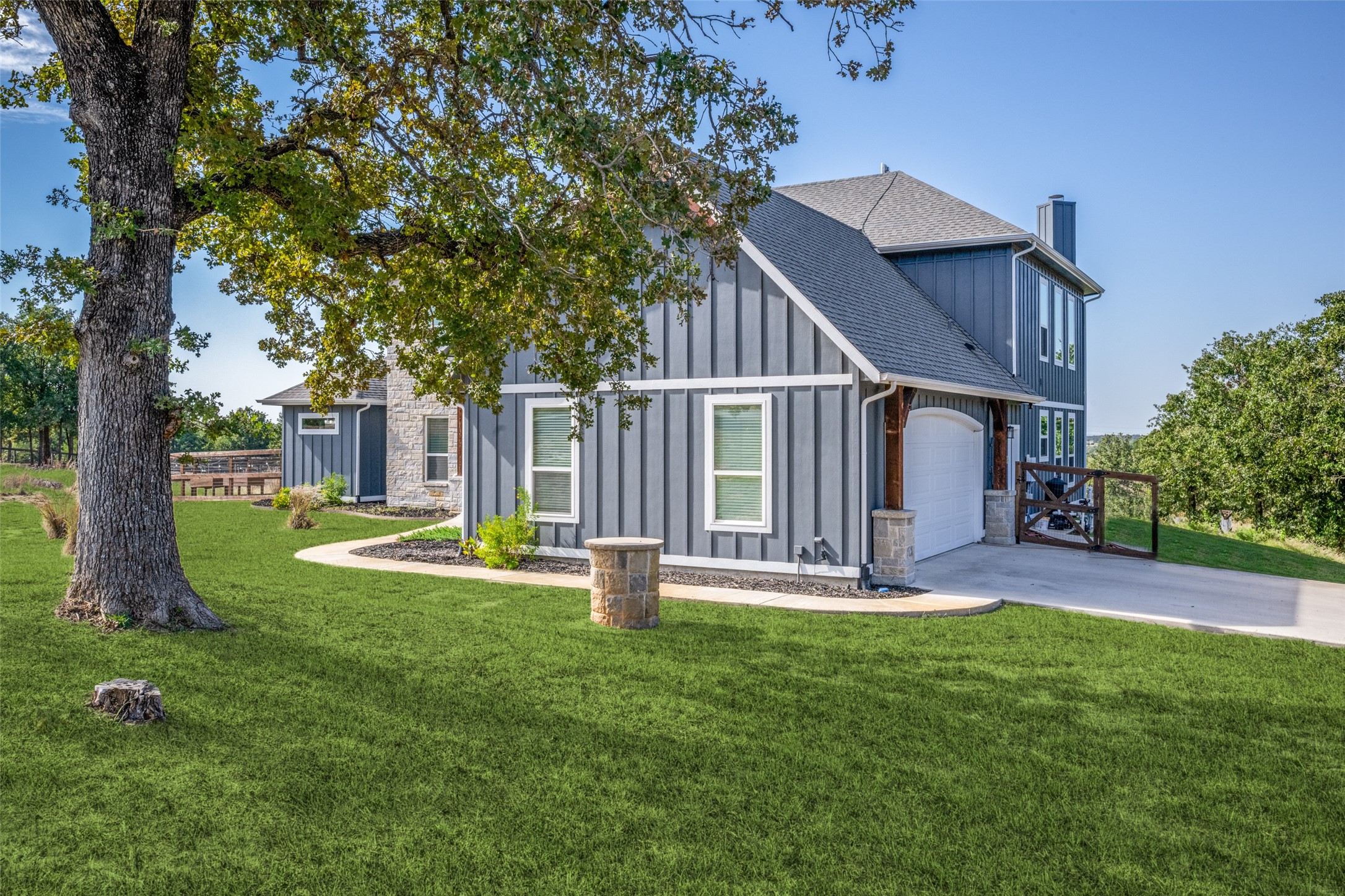 172 Cowan Crossing Alvord TX 76225