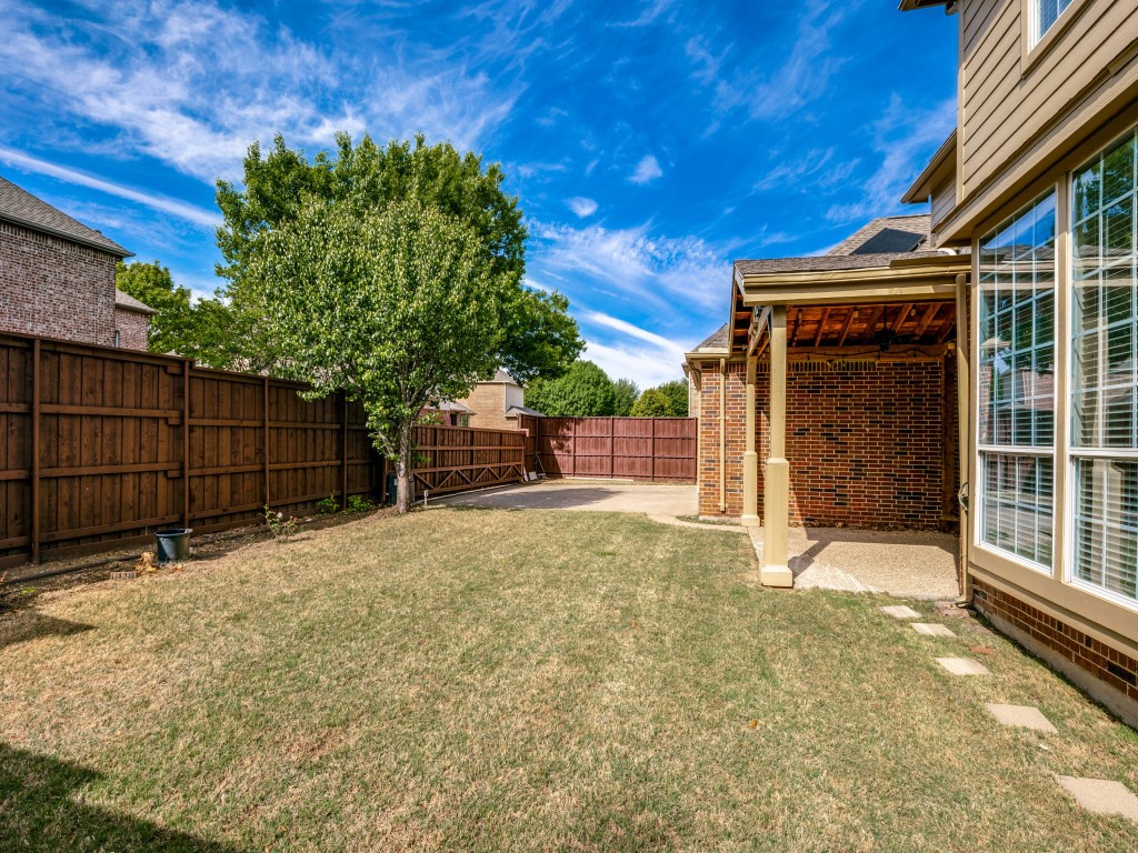 2328 Harrisburg Lane Plano TX 75025