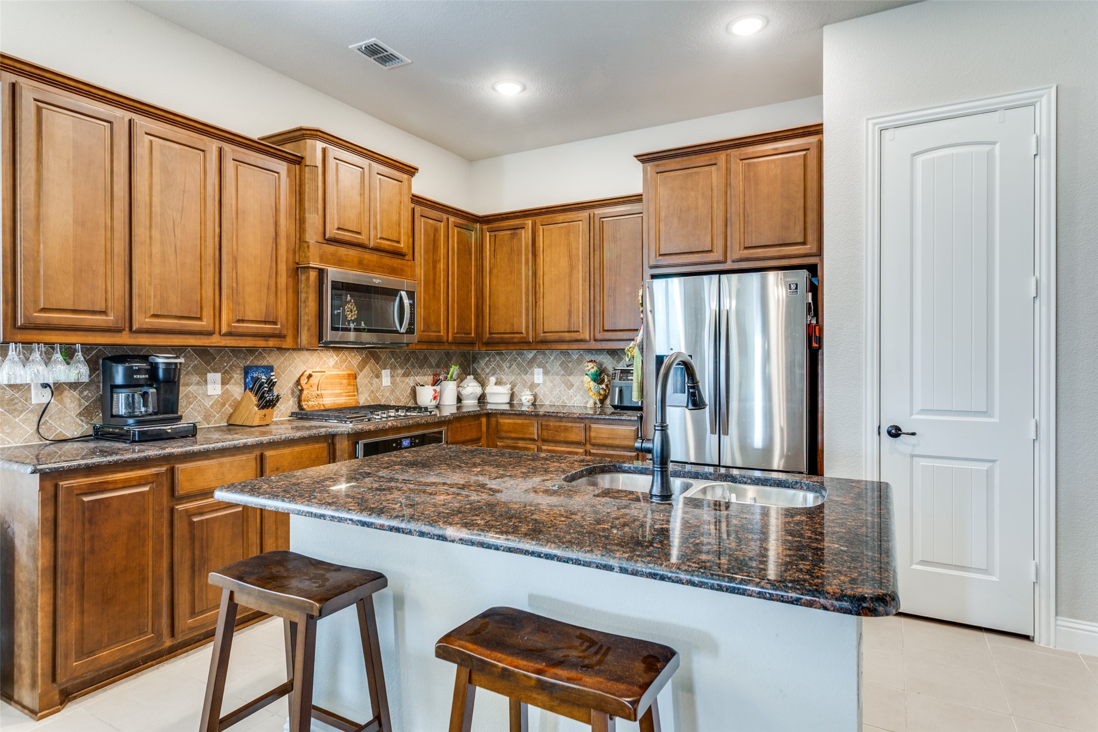 1812 Graham Way Mansfield TX 76063