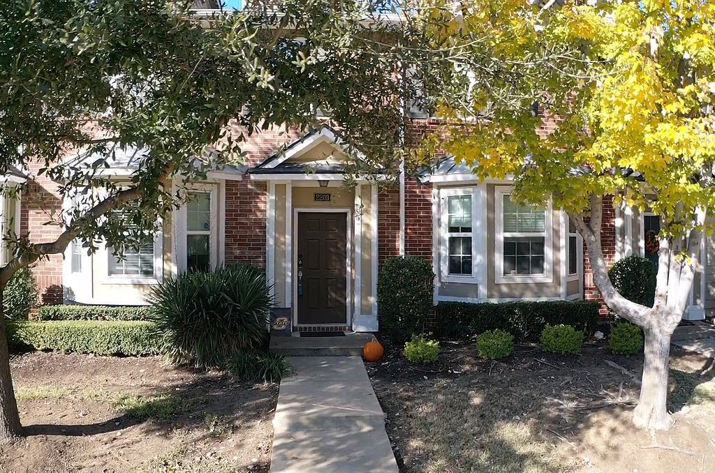2209 Carlisle Street Bedford TX 76021