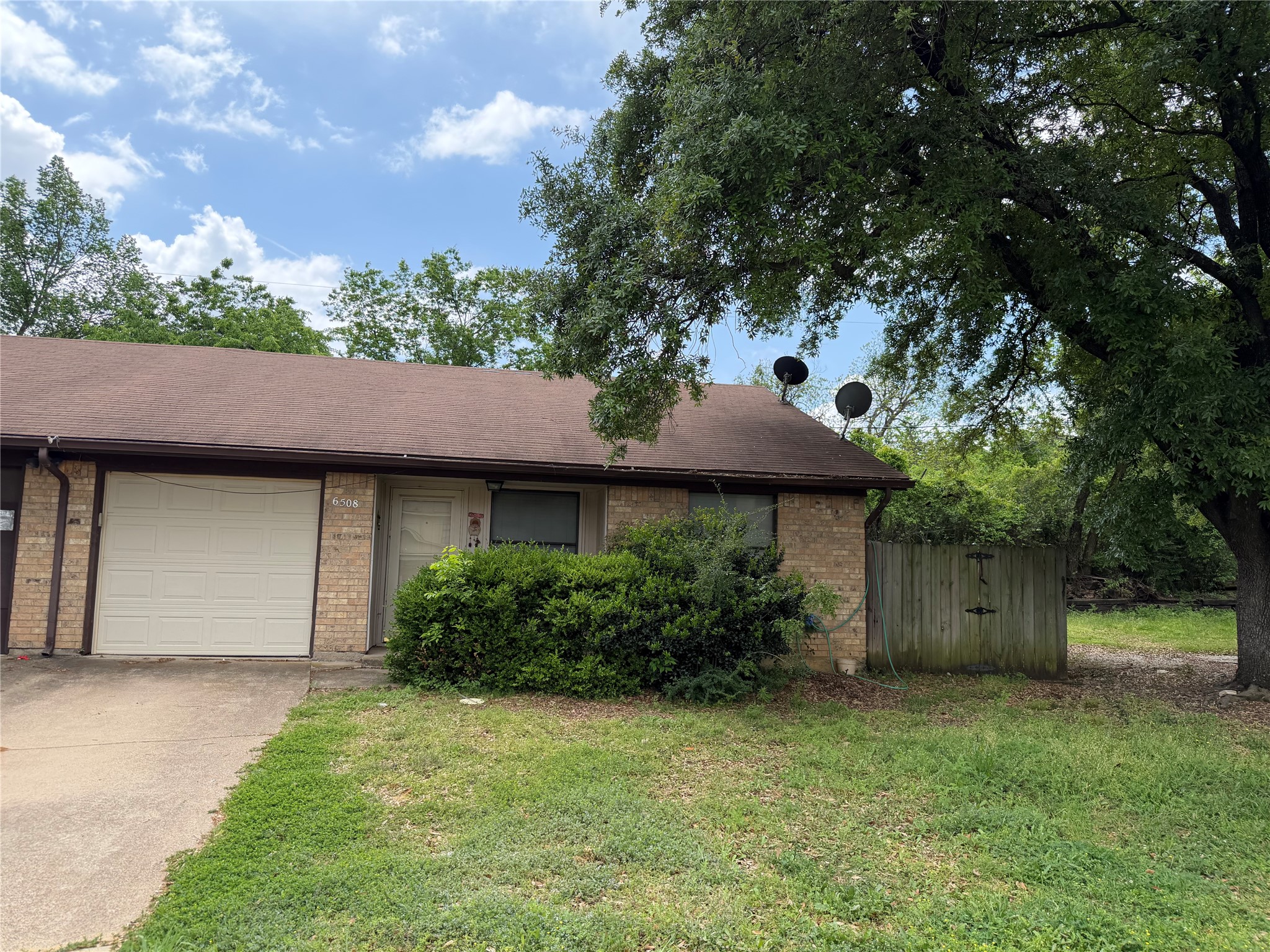 6508 Oak Forest Court Fort Worth TX 76112