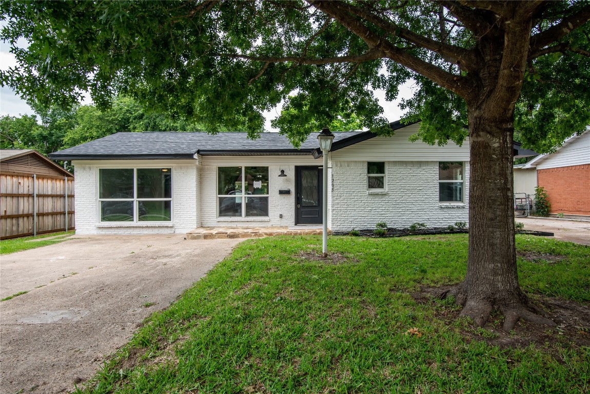 1205 Juanita Street Mesquite TX 75149