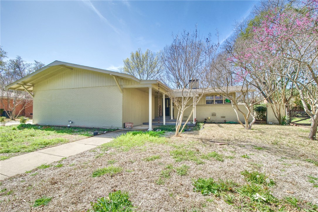 2416 N 50th Street Waco TX 76710