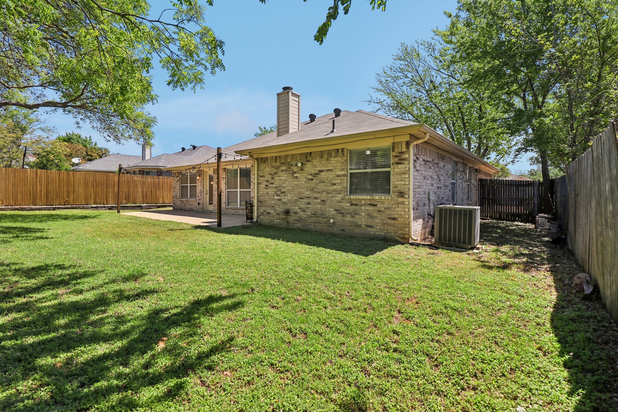 5007 Ivycrest Trail Arlington TX 76017