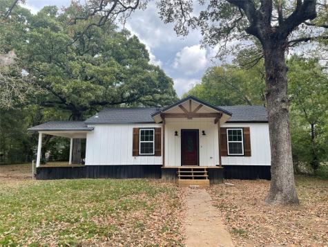 136 33rd Street NW Paris TX 75460