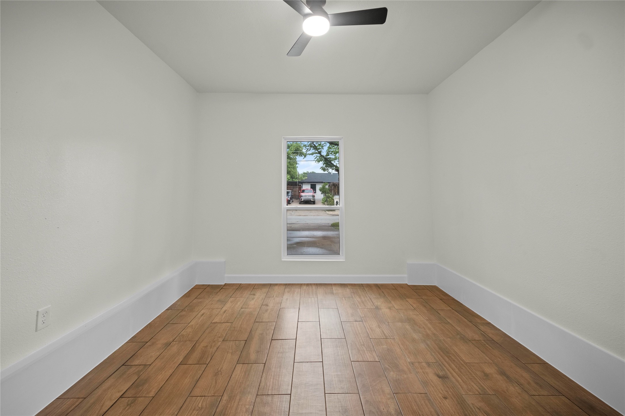 1110 Ryan Avenue Carrollton TX 75006
