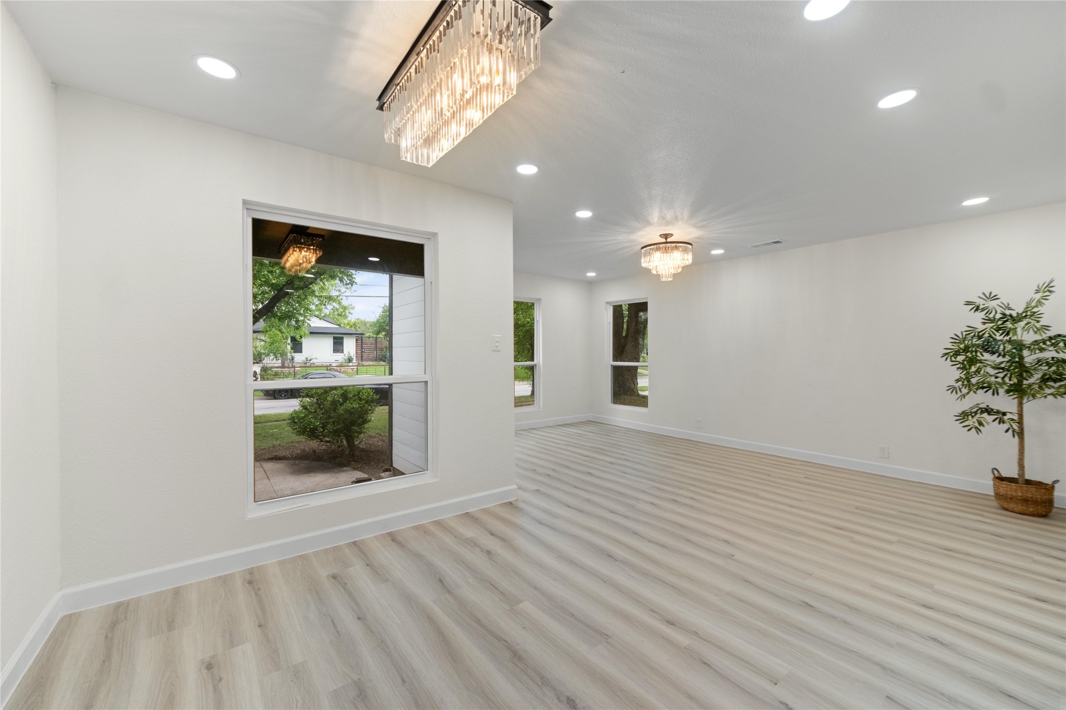 1110 Ryan Avenue Carrollton TX 75006