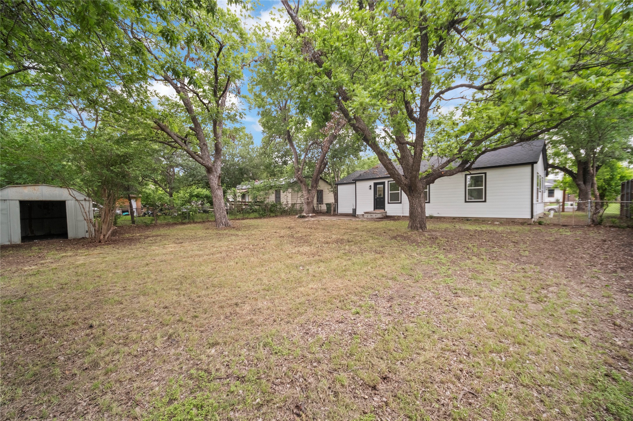 1110 Ryan Avenue Carrollton TX 75006