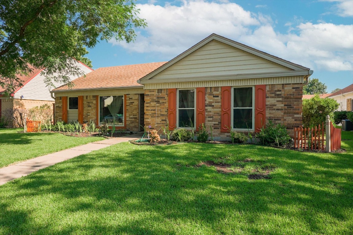 1121 Sicily Drive Garland TX 75040