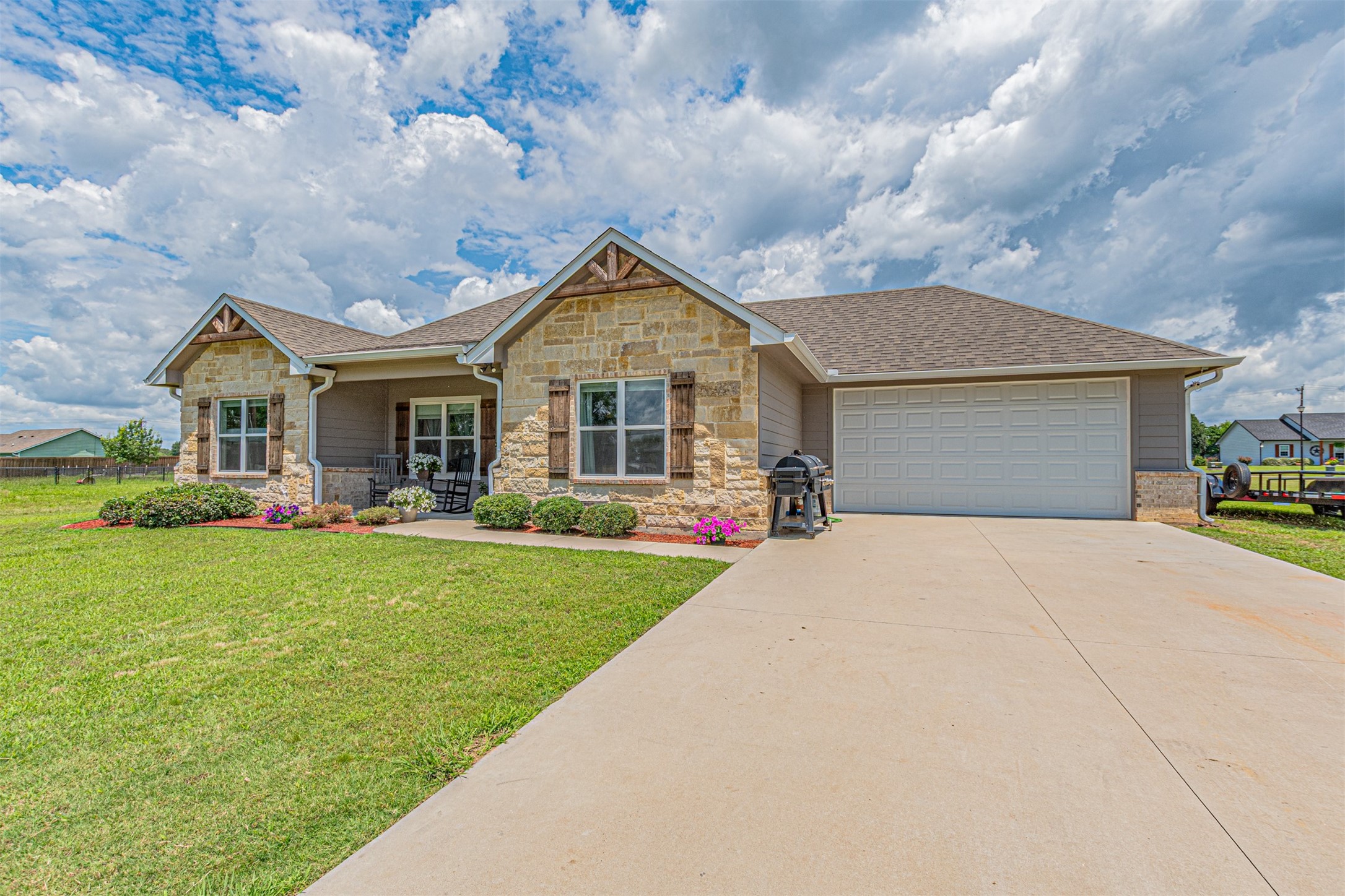 177 Mill Street Emory TX 75440