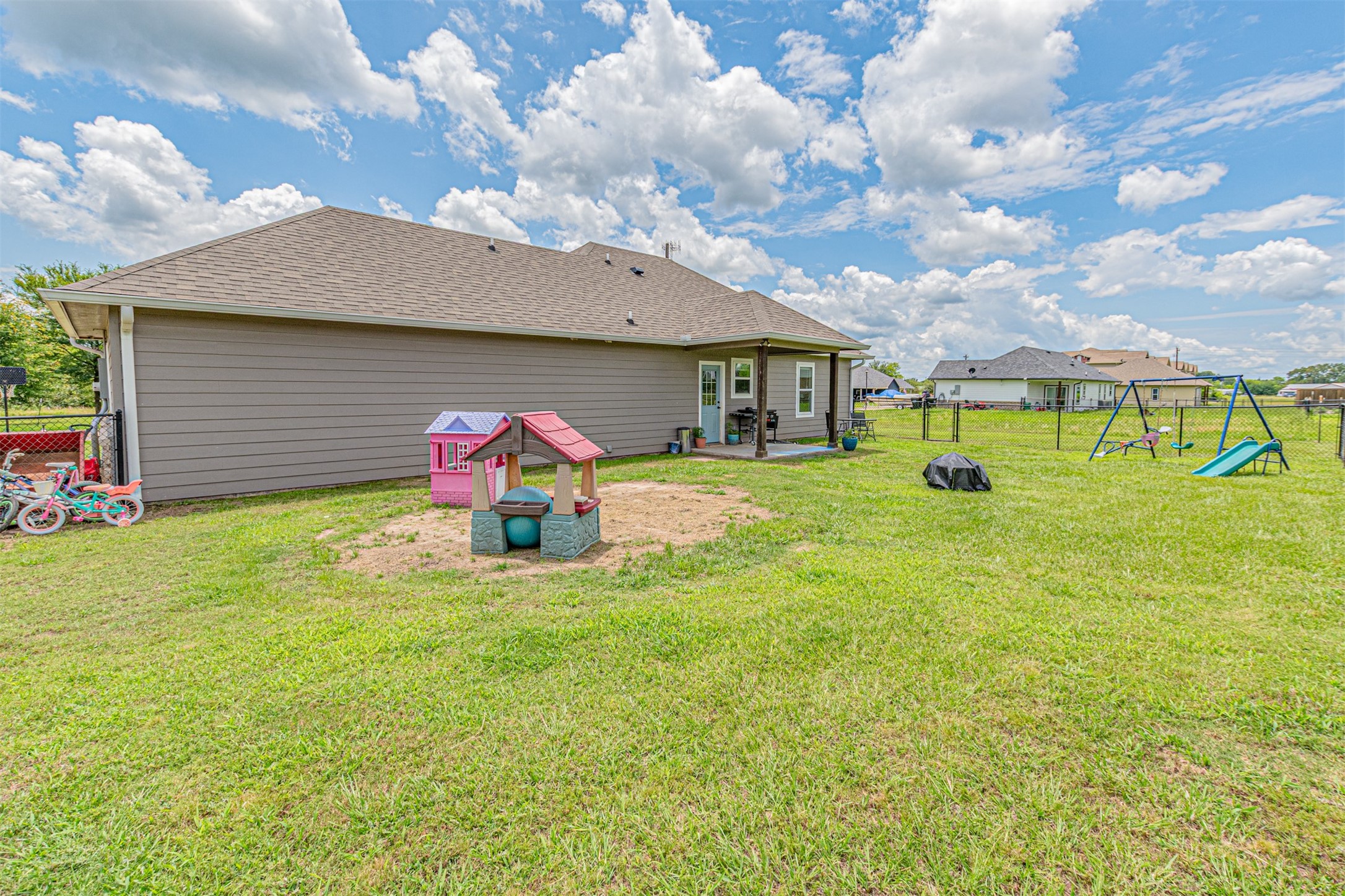 177 Mill Street Emory TX 75440