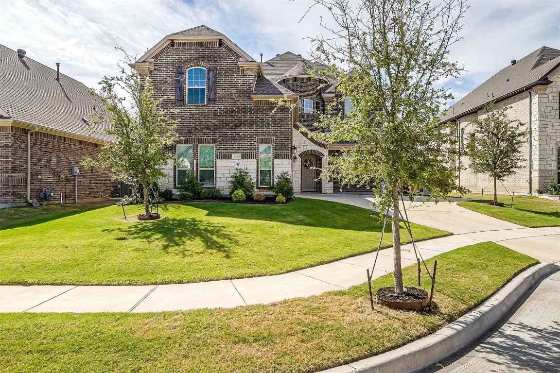7204 Hampton Court North Richland Hills TX 76180