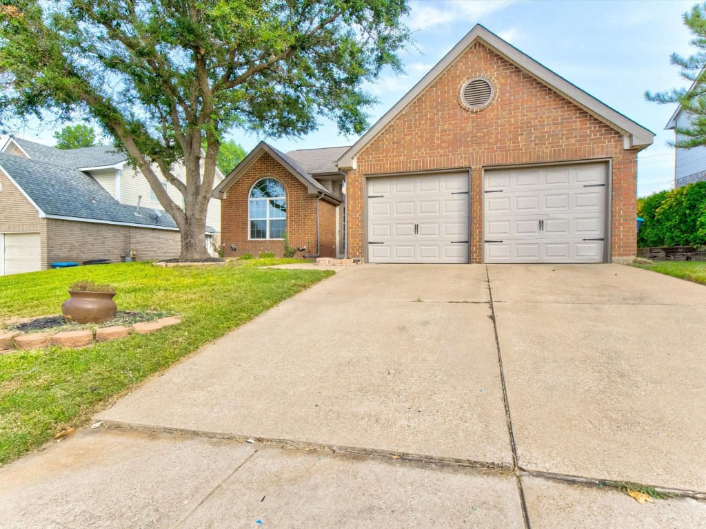821 Lionel Way Fort Worth TX 76108