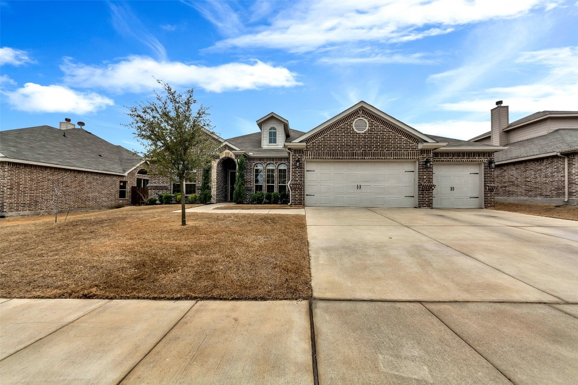 1632 Signature Drive Weatherford TX 76087